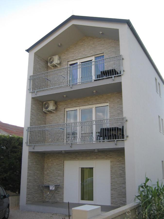 Apartmani Rebecca Вир Экстерьер фото