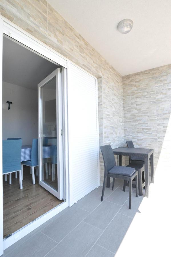 Apartmani Rebecca Вир Экстерьер фото