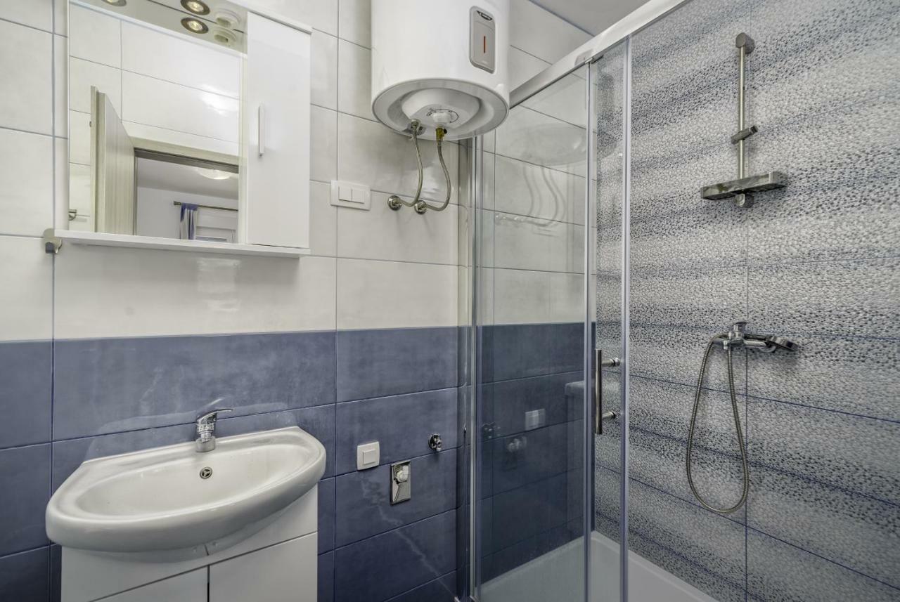 Apartmani Rebecca Вир Экстерьер фото